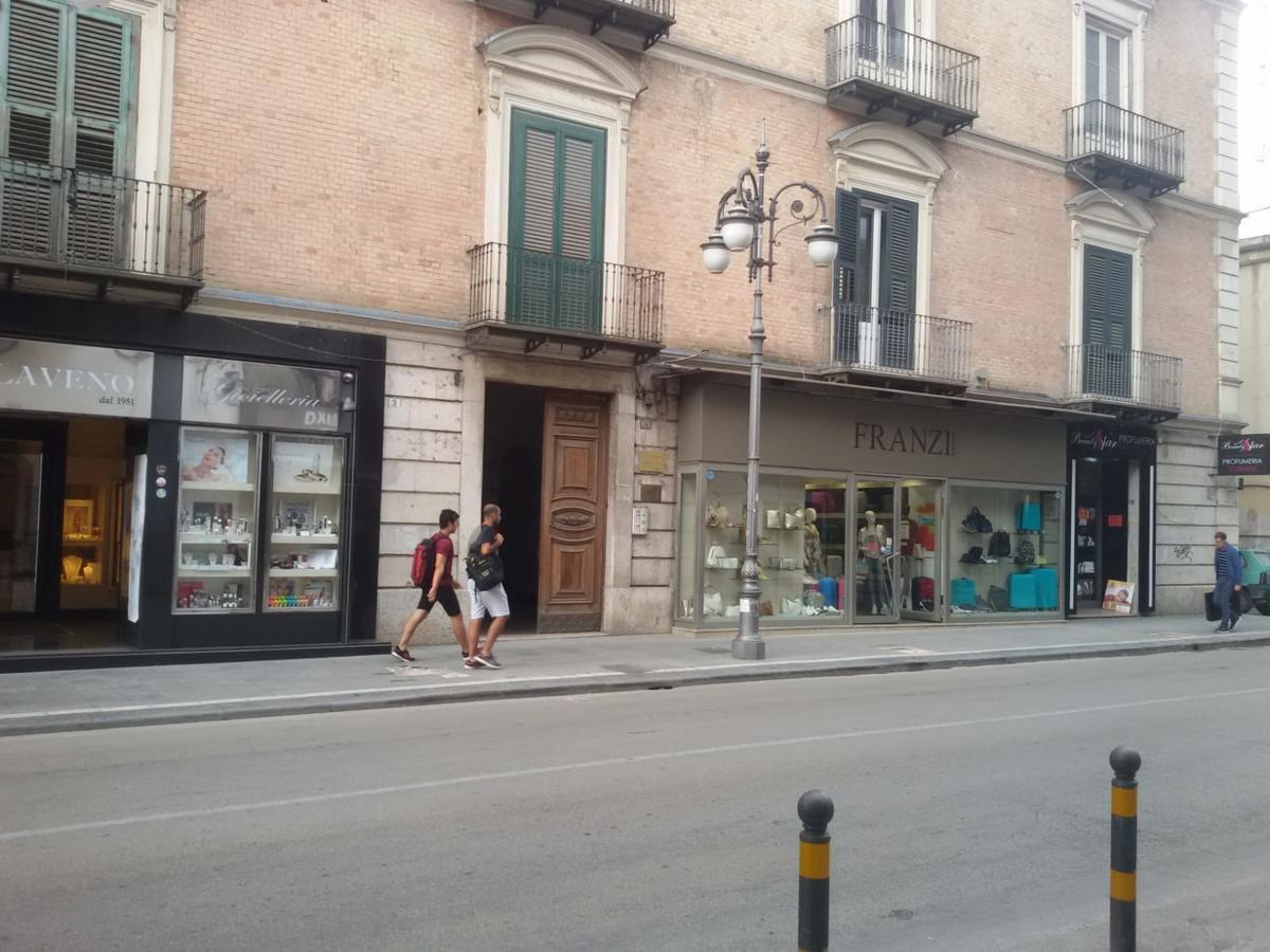 Muro Torto Suite - Struttura Sanificata Giornalmente Con Ozono E Prodotti Specifici Conformi Al Decalogo Del Ministero Salute - Personale Sottoposto A Test Sierologico Periodicamente Foggia Exterior foto